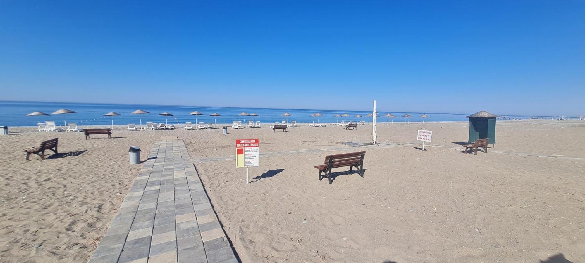 Triblex Villa I Private Beach I Walking Distance To The Sea 300 Meters Side Bagian luar foto