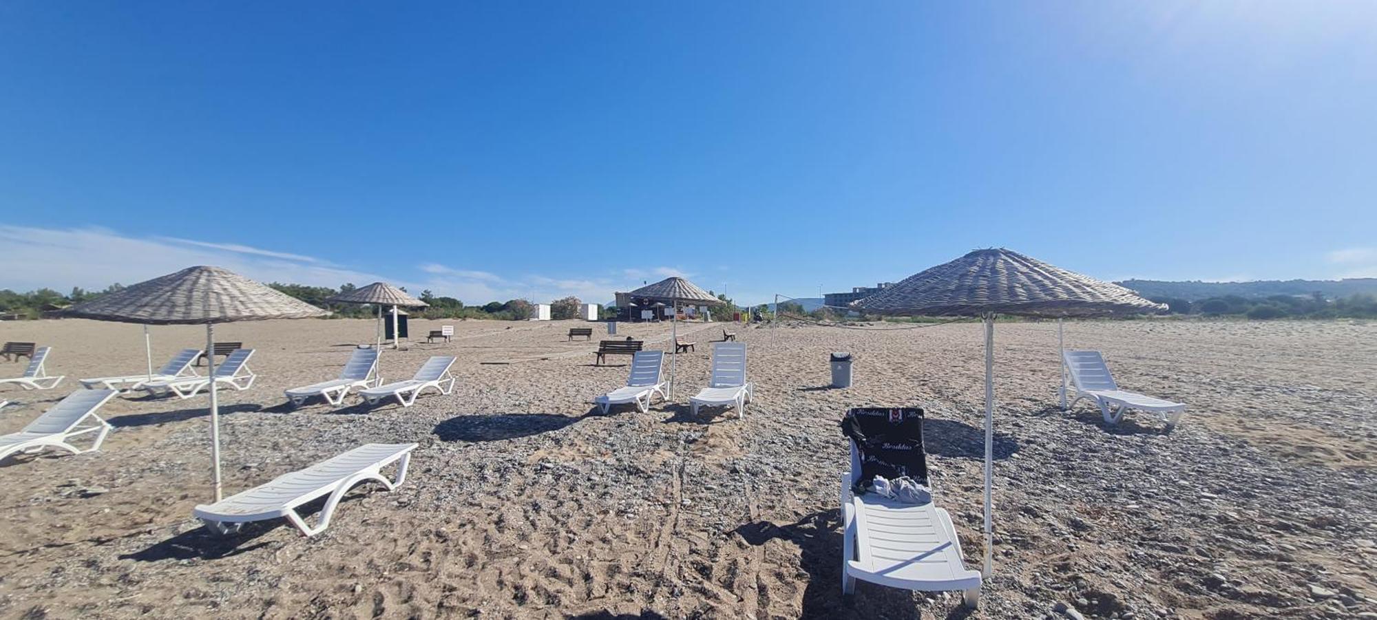Triblex Villa I Private Beach I Walking Distance To The Sea 300 Meters Side Bagian luar foto